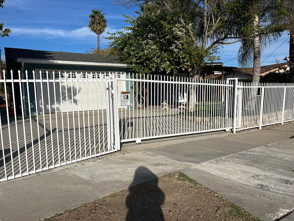 1231 Carlsbad St