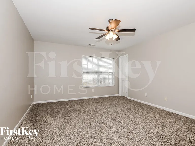 1008 Rural Farm Rd — Photo 11