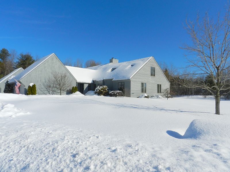 1st image of 16 Wonderbrook Dr