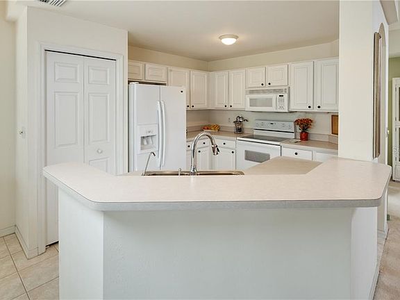 3rd image of 23015 Lone Oak Dr #102