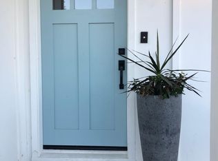 2663 Riverside Dr, Costa Mesa, CA 92627