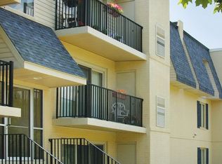 145 Chestnut Crossing Dr APT K, Newark, DE 19713
