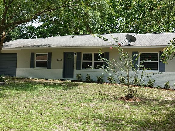 2nd image of 2660 NE 44th St