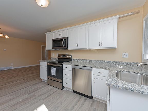 5th image of 27 Newman St