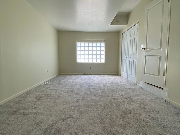 3rd image of 32 Bernardo Pl
