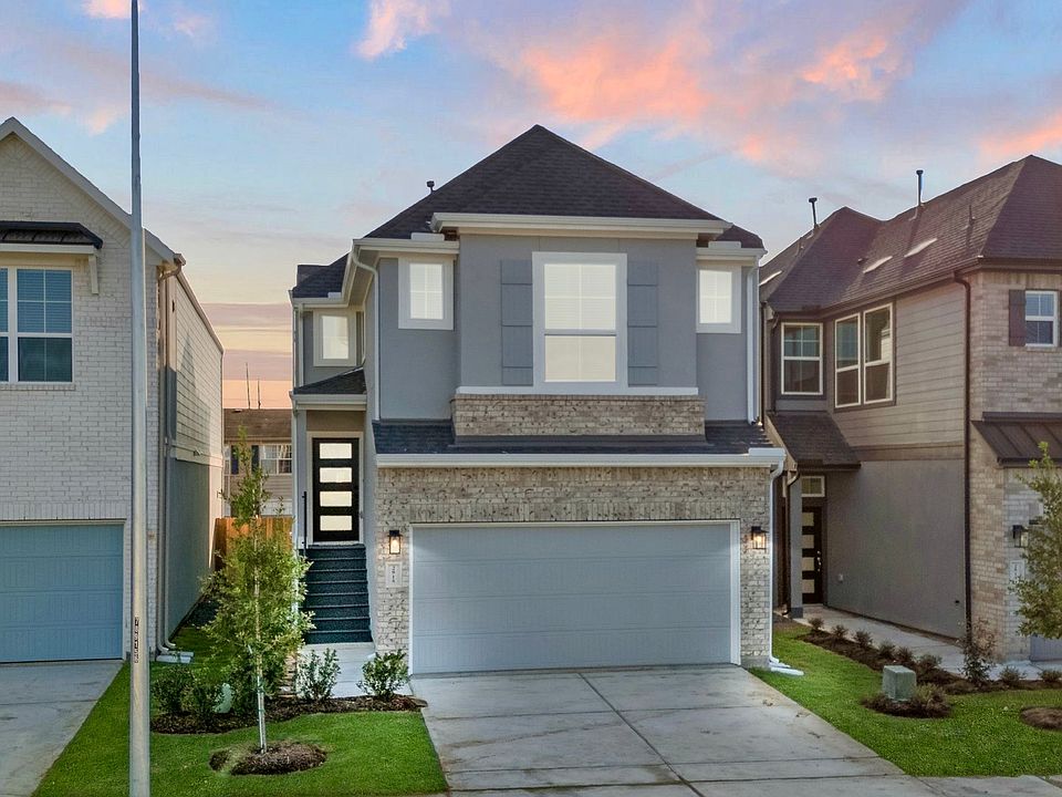 1st image of 2815 Park Hill Dr