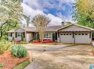 2445 Shades Crest Rd, Vestavia Hills, AL 35216