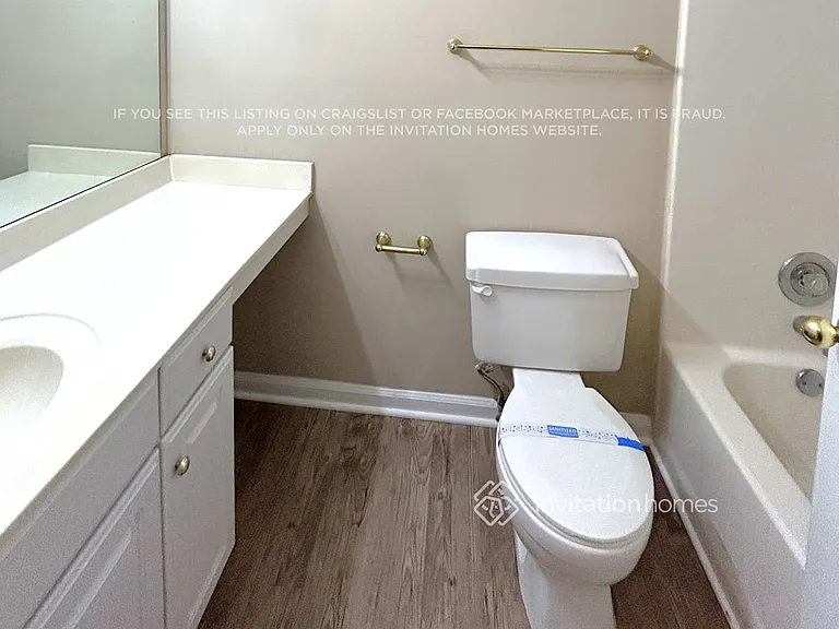 213 Highpoint Xing — Photo 16