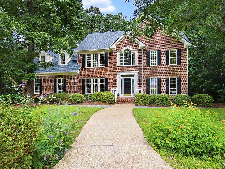 1st image of 136 Lochwood West Dr
