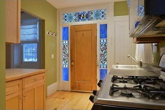 1st image of 25 Charter St APT 1