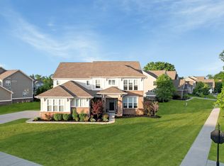 6441 Concord Dr, Zionsville, IN 46077