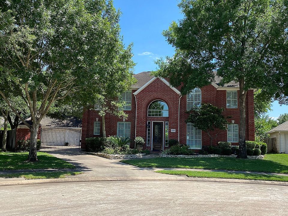 1st image of 15707 Sweetrose Pl