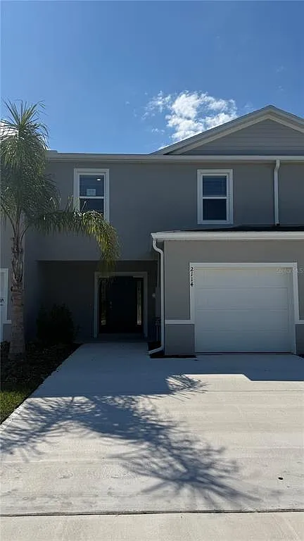 3 bed, 2.5 bath, 1671 sqft, $2,000 — Photo 2