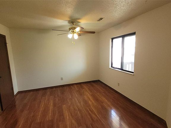 5th image of 1508 Summer Run Dr Unit 302