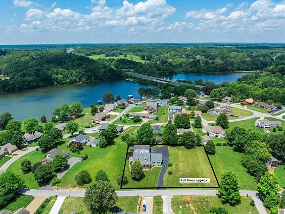 5th image of 507 Lake Scene Dr
