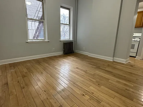 (undisclosed Address), Yonkers, NY 10701