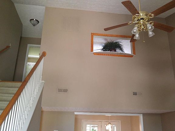 5th image of 2312 Country Hills Cir