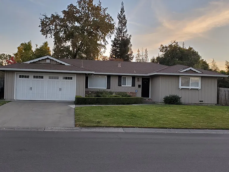 2240 Rockwood Dr — Photo 25