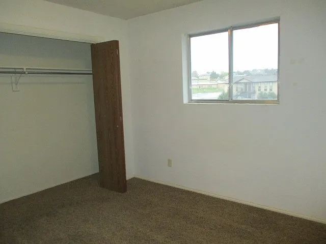 431 E Fiddlers Canyon Rd — Photo 4