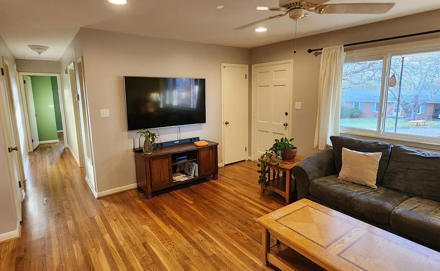 2 bed, 1.5 bath, 1200 sqft, $2,500 — Photo 4