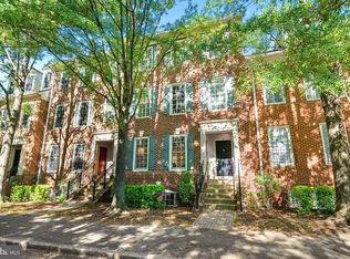 Old Town Greens, Alexandria, VA 22314