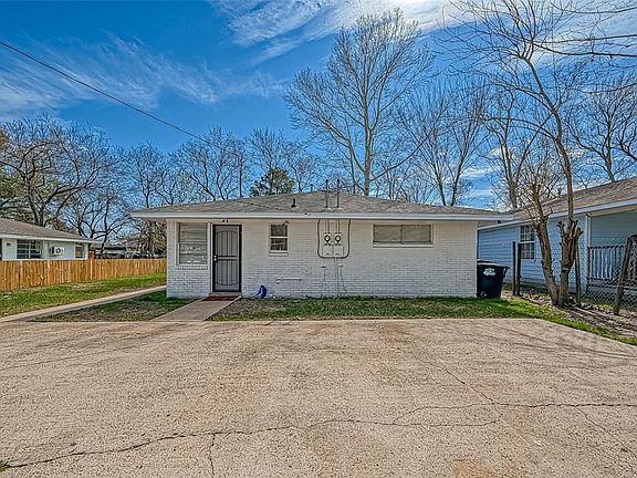 3rd image of 7818 Oak Knoll Ln #B