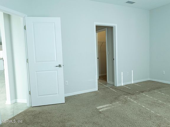 4th image of 132 Starnberg Ct