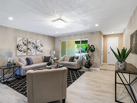4th image of 4436 E Sharon Dr