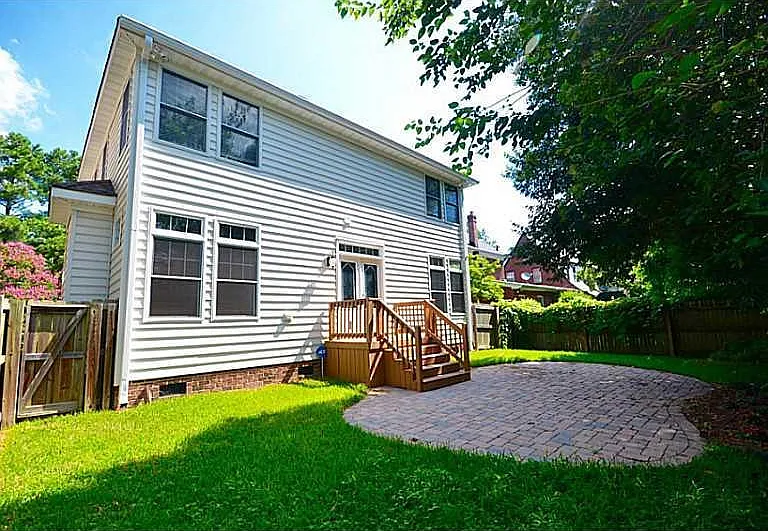 1325 Buckingham Ave — Photo 12
