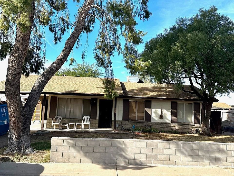 1st image of 18040 N 19th Ln