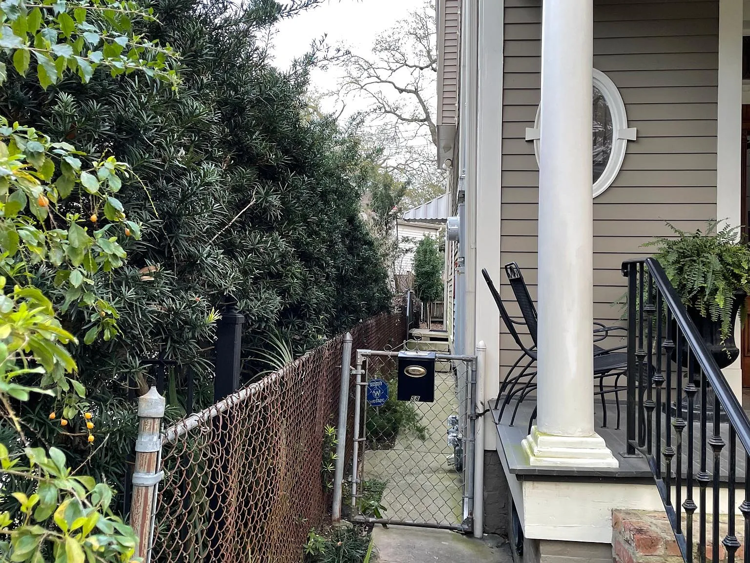 2 bed, 1100 sqft, $2,100 — Photo 2