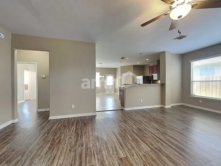 7418 Jacobs Well Dr — Photo 6