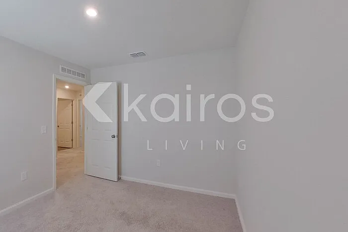 1787 Nebraska Loop — Photo 12