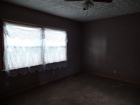 2nd image of 11 Windsor St