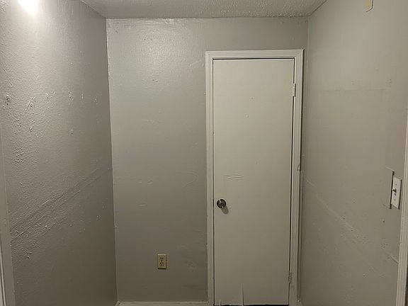 5th image of 2314 Marais St