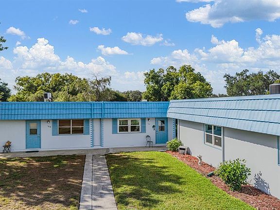 2nd image of 302 ANDOVER PLACE S #167