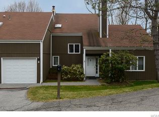 8 Hillside Pl, Chappaqua, NY 10514