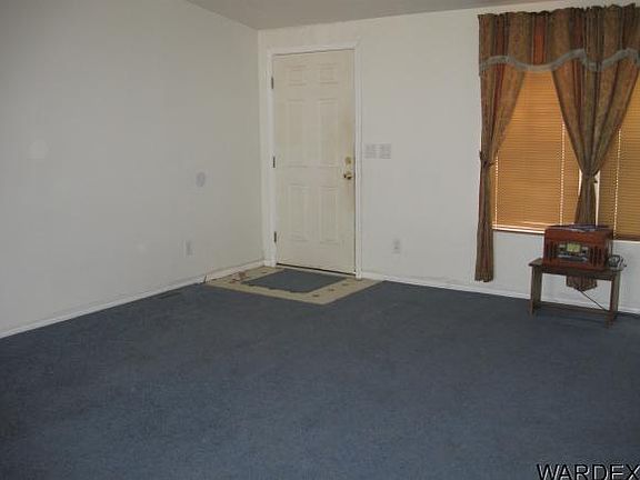 2nd image of 3231 E John L Ave