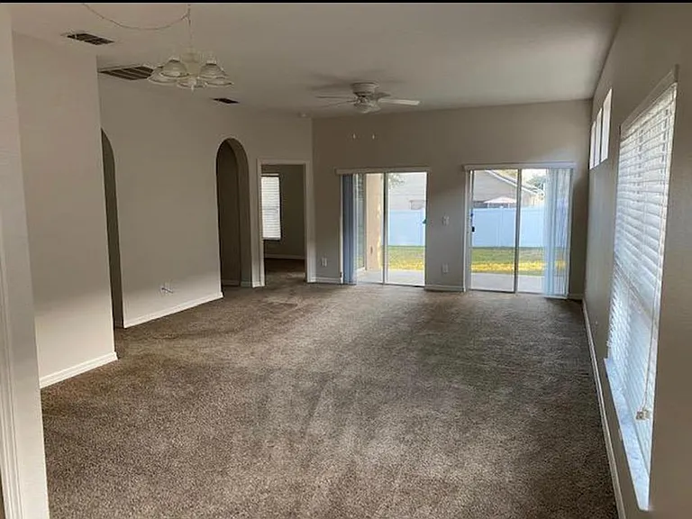 1024 Longville Cir — Photo 2