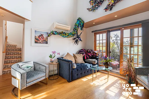 Sold by Yoreevo, LLC | media 1