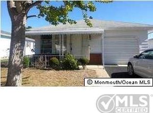 5 Pigalle St, Toms River, NJ 08757
