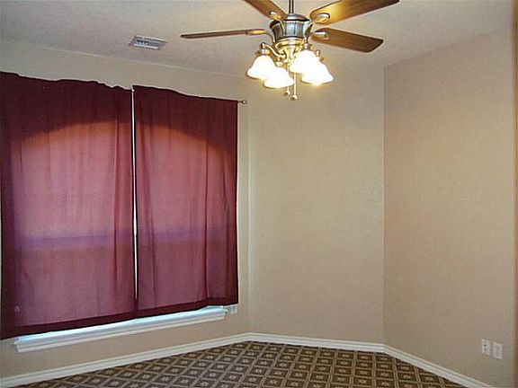 4th image of 3907 91st Ave