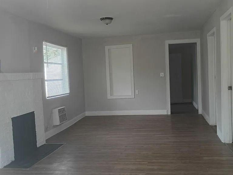 4699 Forest Ln — Photo 4