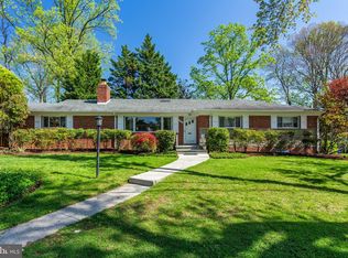 5911 Osceola Rd, Bethesda, MD 20816