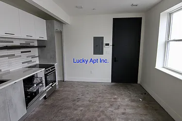 Rented by Lucky Apt Inc