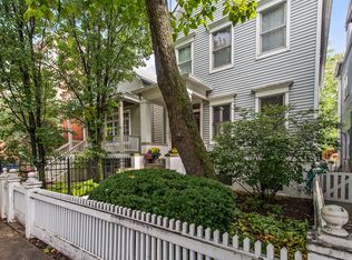 2821 N Racine Ave, Chicago, IL 60657