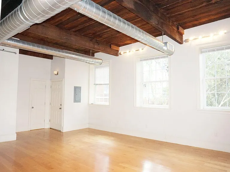2 Ames St #2 — Photo 8