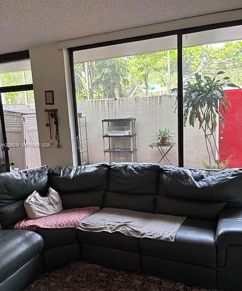 3190 Bird Ave — Photo 15