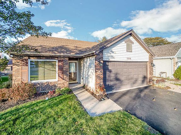 2nd image of 2318 Cambridge Ln