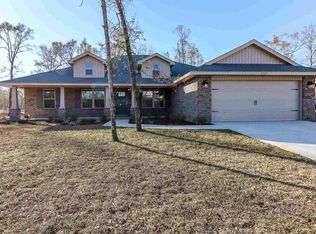 5723 Old Stone Blvd, Milton, FL 32570